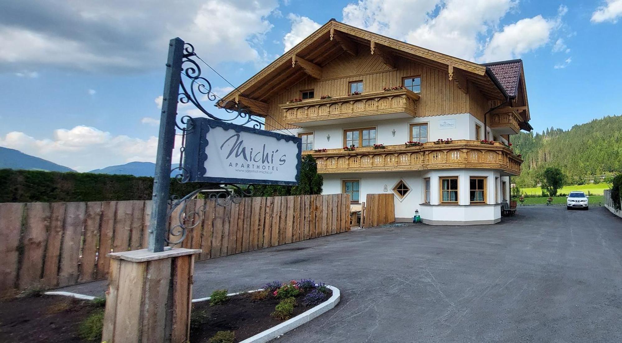 Michis Aparthotel Flachau Zewnętrze zdjęcie
